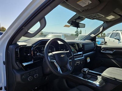 2026 Chevrolet Silverado 1500 Crew Cab Short Box 4-Wheel Drive LT 1LT