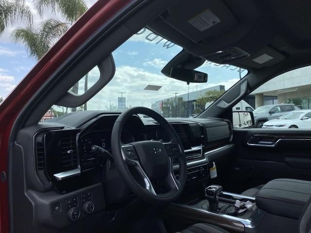 2025 Chevrolet Silverado 1500 Crew Cab Short Box 4-Wheel Drive RST