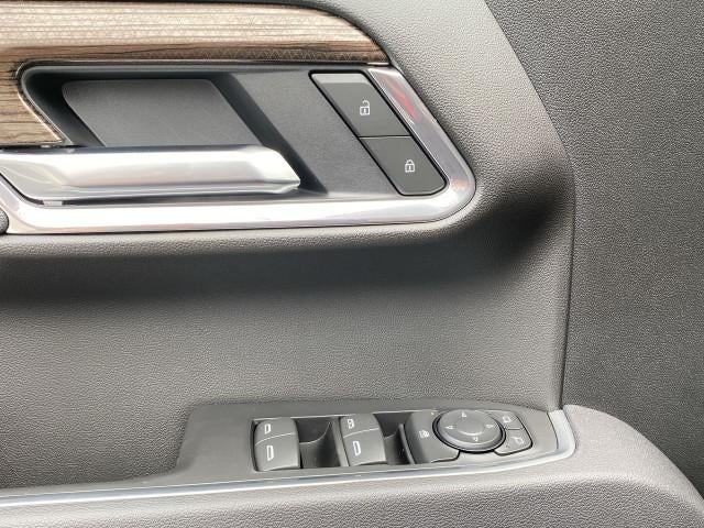 2025 Chevrolet Silverado 1500 Crew Cab Short Box 4-Wheel Drive RST