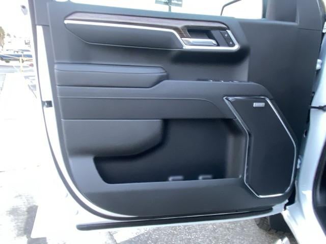 2026 Chevrolet Silverado 1500 Crew Cab Short Box 4-Wheel Drive RST