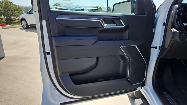 2026 Chevrolet Silverado 1500 Crew Cab Short Box 4-Wheel Drive RST