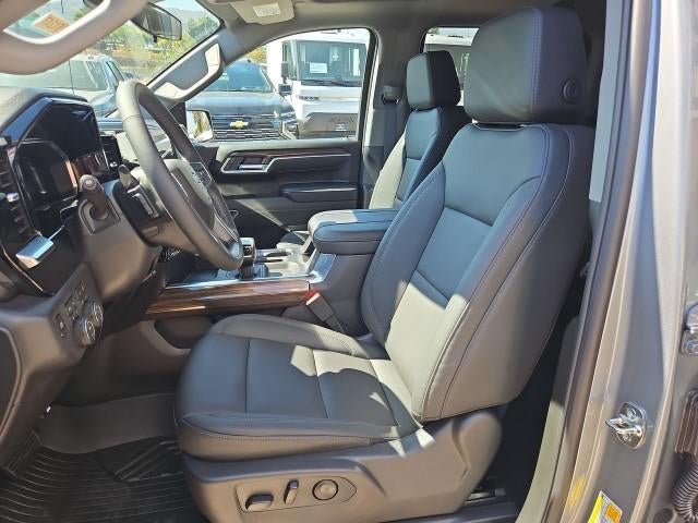 2026 Chevrolet Silverado 1500 Crew Cab Short Box 4-Wheel Drive LT Trail Boss