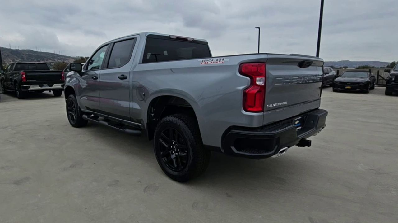2026 Chevrolet Silverado 1500 Crew Cab Short Box 4-Wheel Drive LT Trail Boss