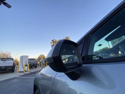 2026 Chevrolet Equinox EV 4dr LT1 w/PCY