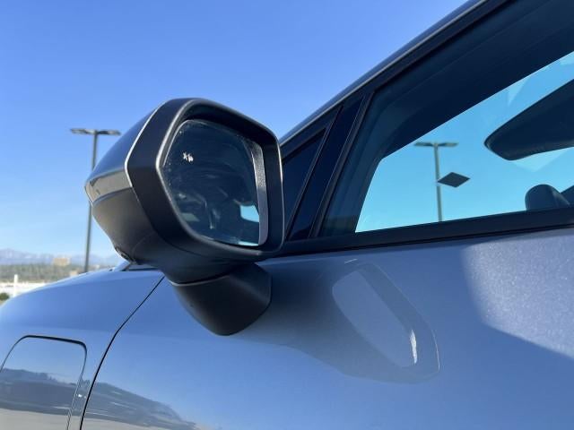 2026 Chevrolet Equinox EV 4dr LT1 w/PCY