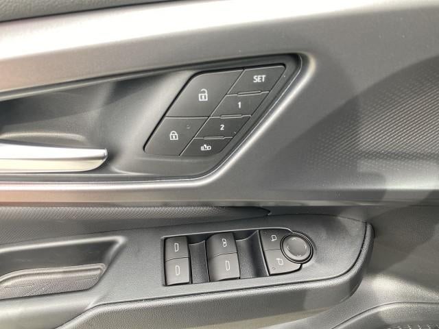 2025 Chevrolet Equinox EV 4dr RS