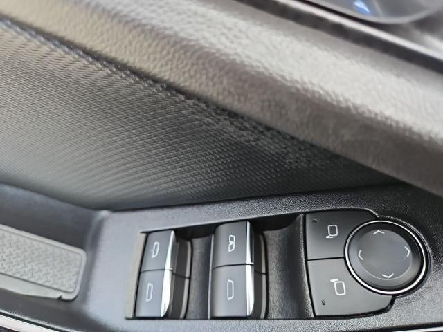 2027 Chevrolet Equinox RS - Photo 23