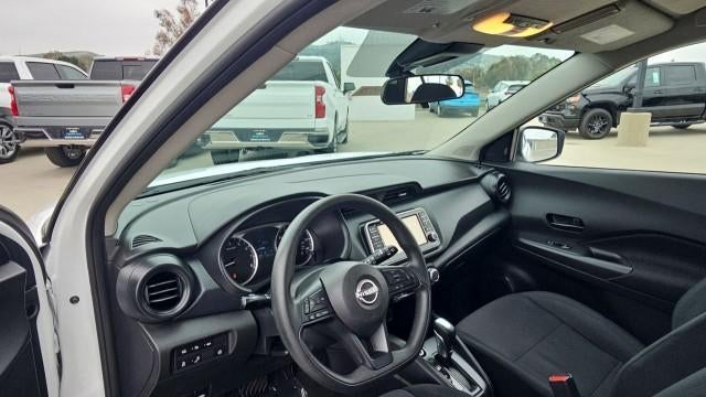 2023 Nissan Kicks S Xtronic CVT