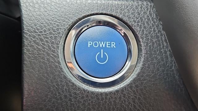 2021 Toyota Camry SE Hybrid