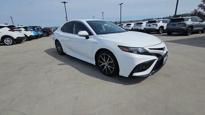 2021 Toyota Camry SE Hybrid