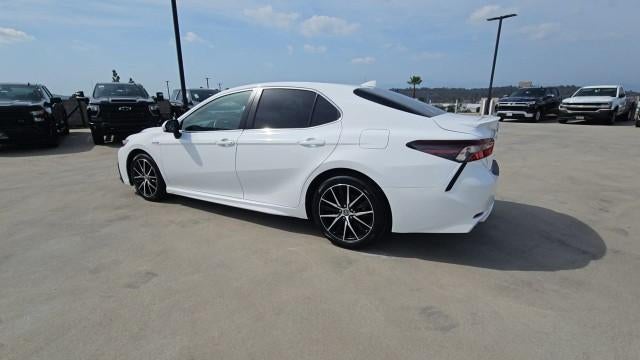 2021 Toyota Camry SE Hybrid