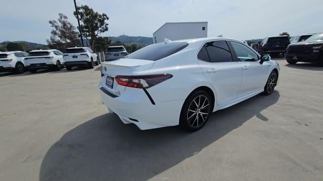 2021 Toyota Camry SE Hybrid