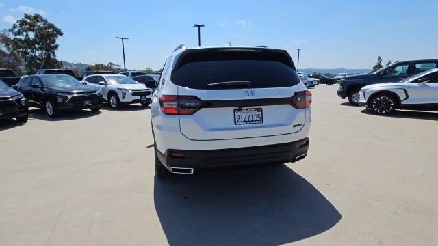 2025 Honda Pilot Sport