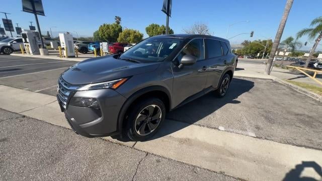 2025 Nissan Rogue SV FWD