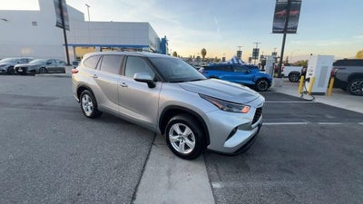 2023 Toyota Highlander LE