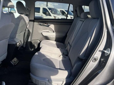 2023 Toyota Highlander LE