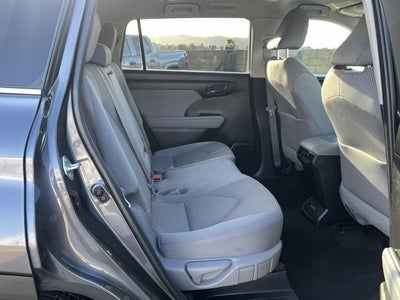 2023 Toyota Highlander LE