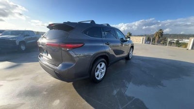 2023 Toyota Highlander LE