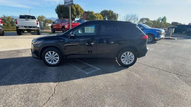 2025 Toyota Corolla Cross LE