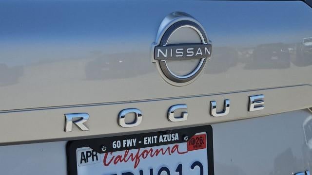 2023 Nissan Rogue SL FWD