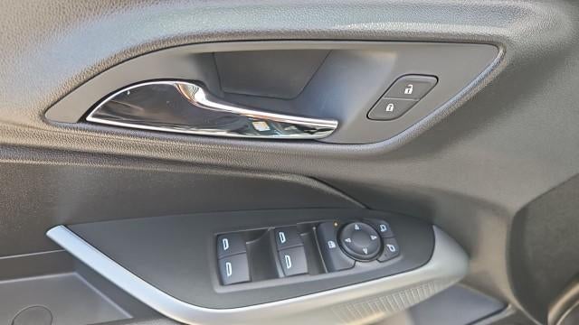 2026 Chevrolet Trax FWD 4dr LS