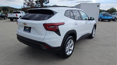 2026 Chevrolet Trax FWD 4dr LS