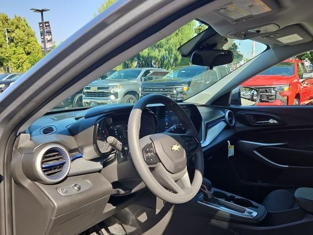 2026 Chevrolet Trax FWD 4dr LS