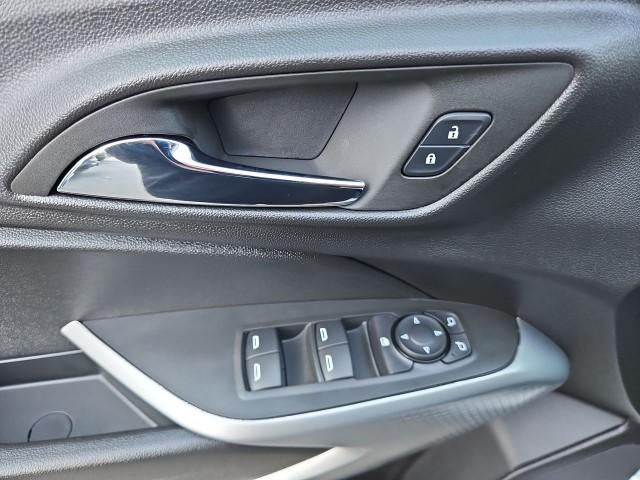 2026 Chevrolet Trax FWD 4dr LS