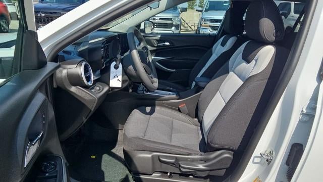 2026 Chevrolet Trax FWD 4dr LS