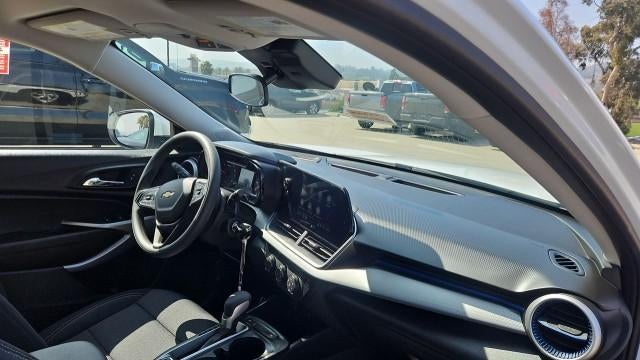 2026 Chevrolet Trax FWD 4dr LS