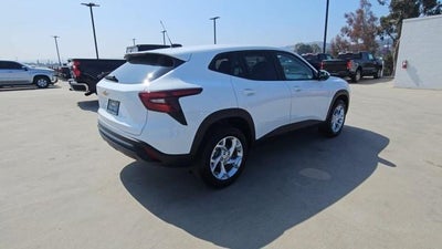 2026 Chevrolet Trax FWD 4dr LS