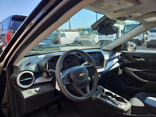 2026 Chevrolet Trax FWD 4dr LS