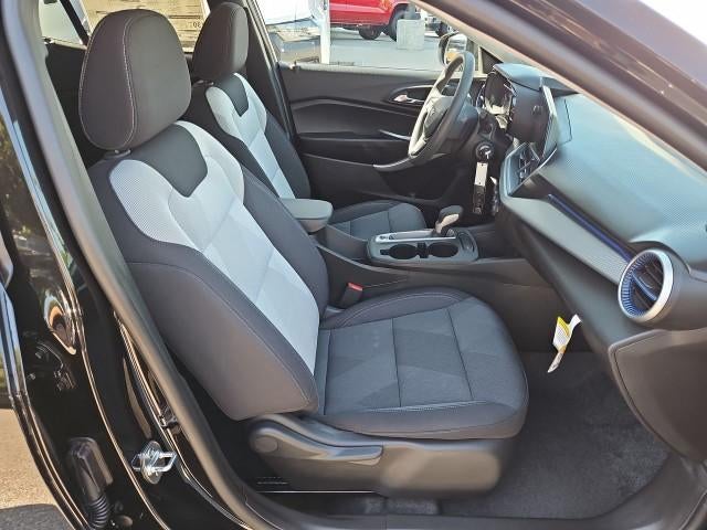 2026 Chevrolet Trax FWD 4dr LS