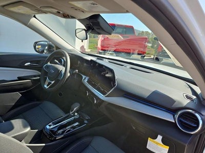 2026 Chevrolet Trax FWD 4dr LT