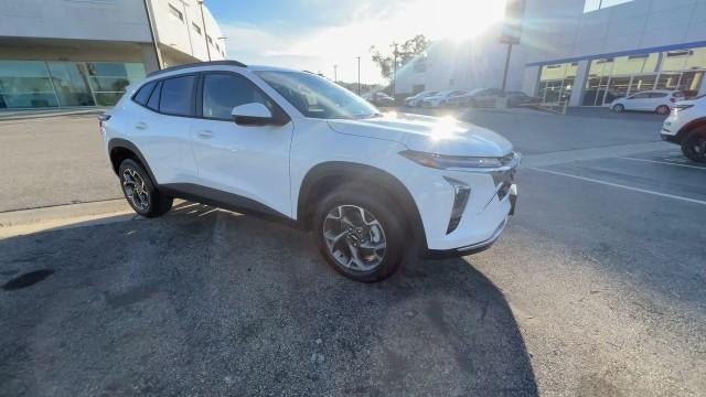 2026 Chevrolet Trax FWD 4dr LT