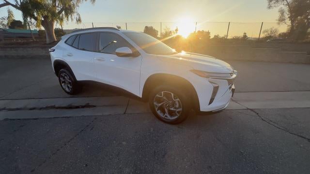 2025 Chevrolet Trax LT
