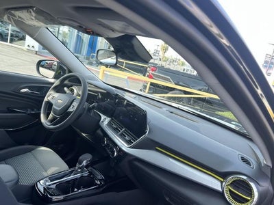 2026 Chevrolet Trax FWD 4dr LT