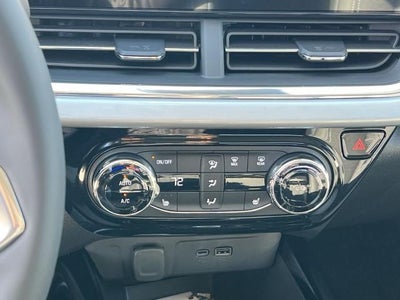 2026 Chevrolet Trax FWD 4dr LT